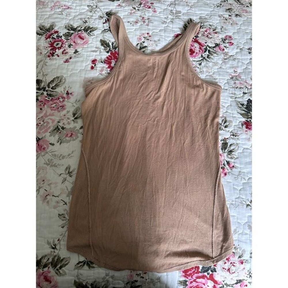 Lululemon tank top
